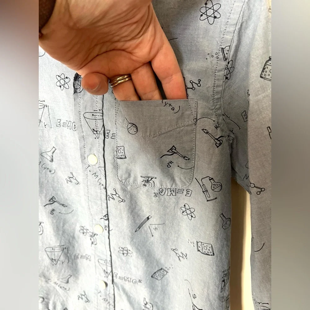 The Children's Place Boys'‎ Science Print Button-Up Shirt – Size 5/6 – VGUC